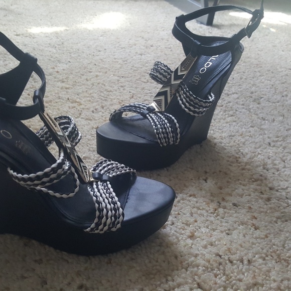 Aldo Aztec black and white wedges - Picture 2 of 4